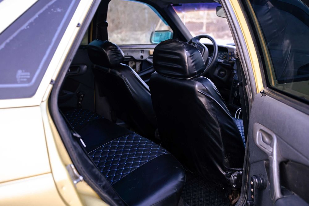 Автомобіль Лада 2110