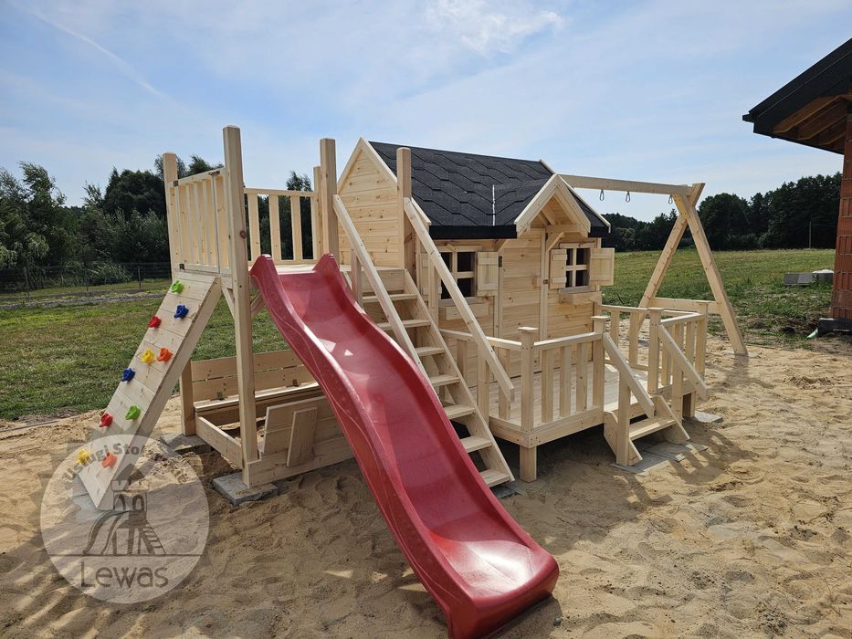 Plac zabaw, domek dla dzieci, huśtawka, domek ogrodowy,domek drewniany