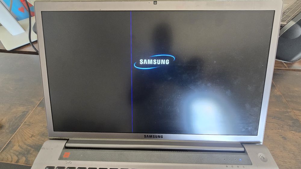 Portátil Samsung 17" NP700Z7C-S03PT64585544773633122