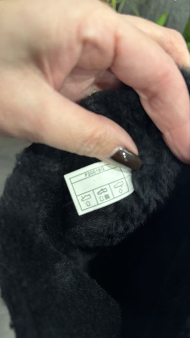 Зимові сапоги черевики UGG 39 (25-25.5 см) оригінал! Нові натуральні