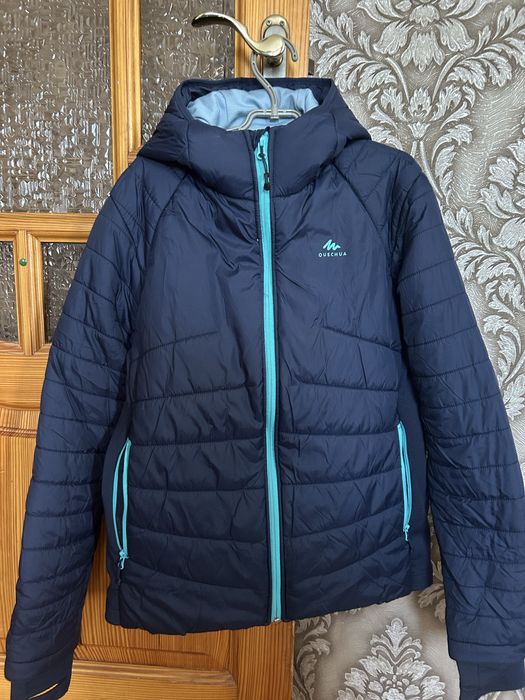 Продам демисезонную куртку Decathlon