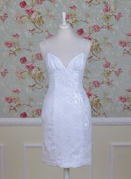 Vestido de Noiva branco curto de renda Cerimonia Noiva (Novo)