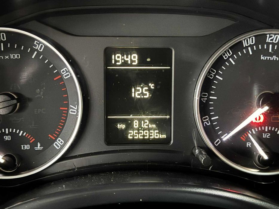 Skoda Octavia 1.4 TSi механика 6-ст (2011 год)