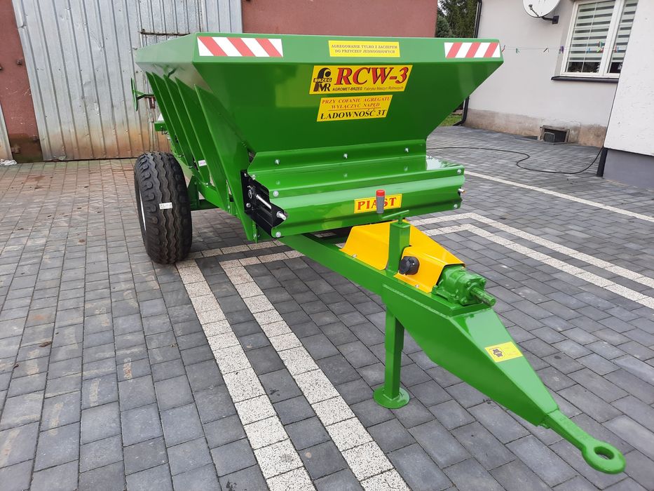 Rozsiewacz wapna rcw 3 piast ÷ transport