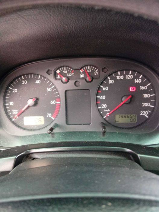 Vendo Golf4 muito estimado
