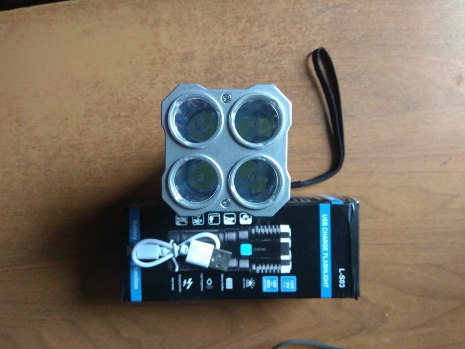 Фонарик мощный светодиодный