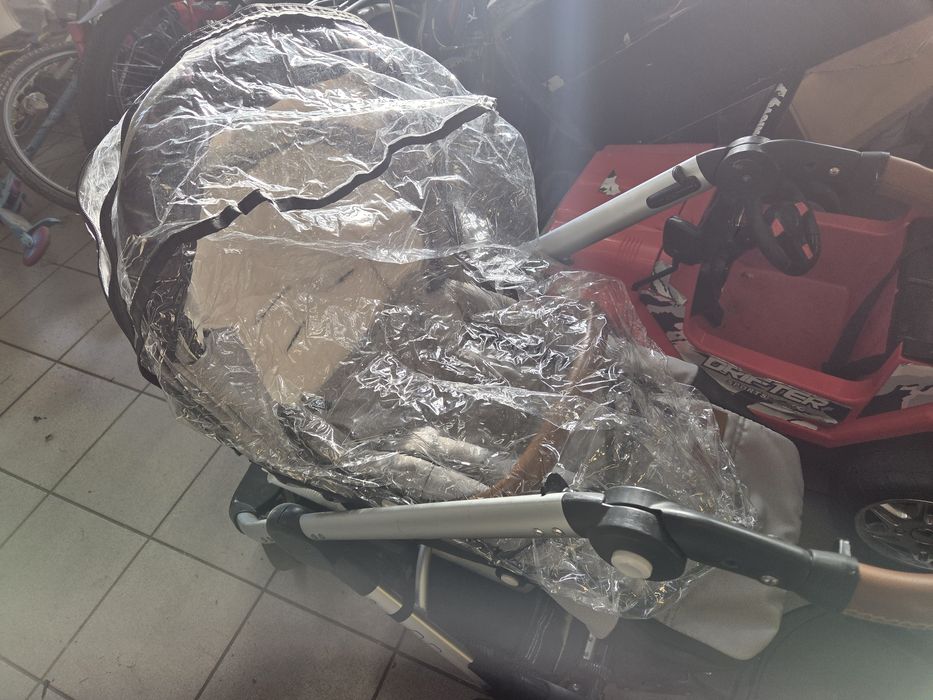 Folia przeciwdeszczowa Mutsy Evo