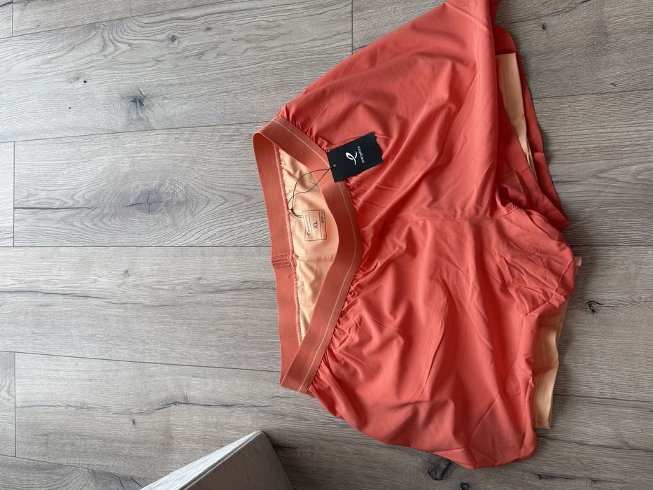 Spodenki sportowe energetics XL pomaranczowe