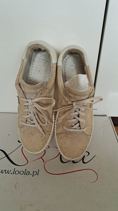 Buty r 40 Nessi beżowe