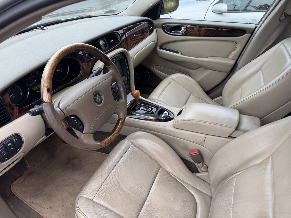 Jaguar XJ x350 V8