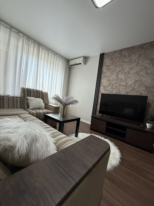 Ремонт! 2 кімн кв-ра в Самому Центрі - проспект Миру 75Б Є-Відновлення