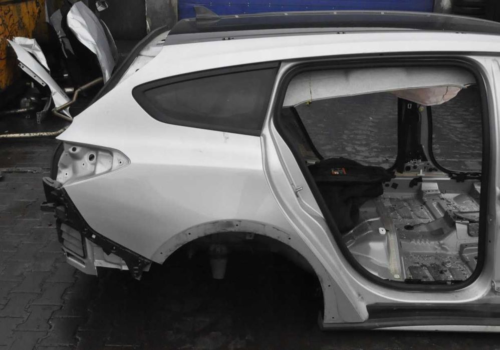 Четверть Ford Focus Mk4 крило кузов разборка