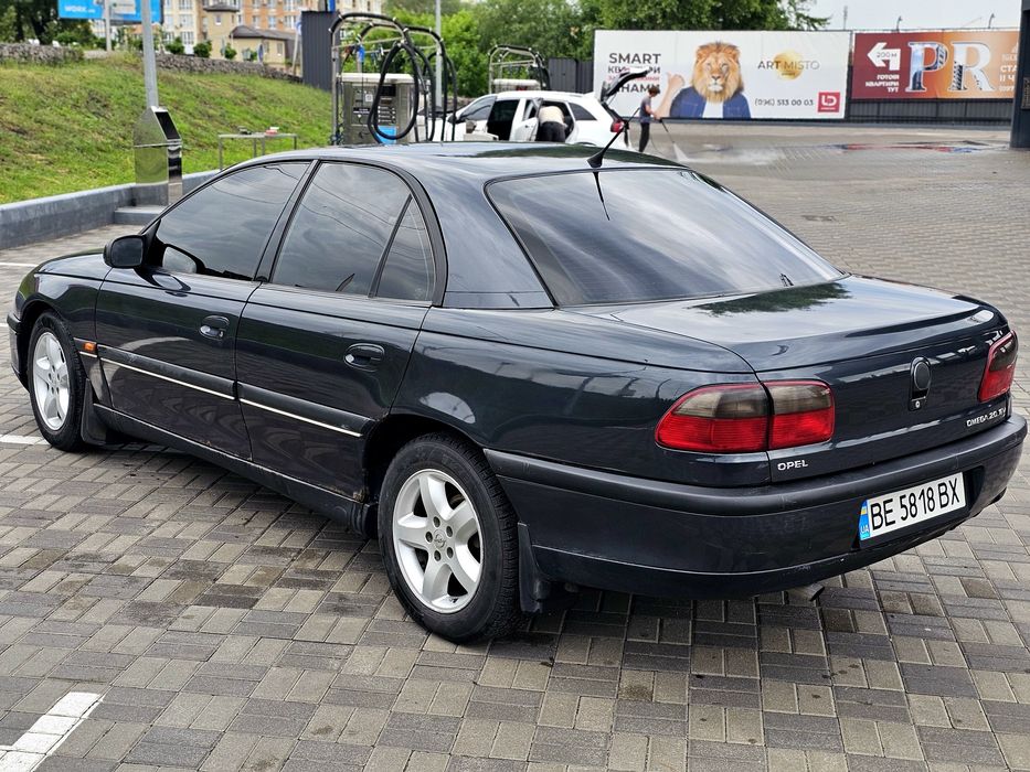 Opel Omega B 1997 2.0 механіка
