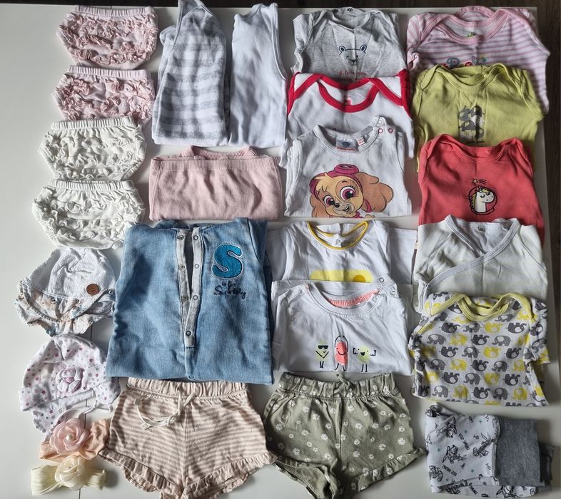 Paka ubranek niemowlęcych dla dziewczynki rozmiar 68