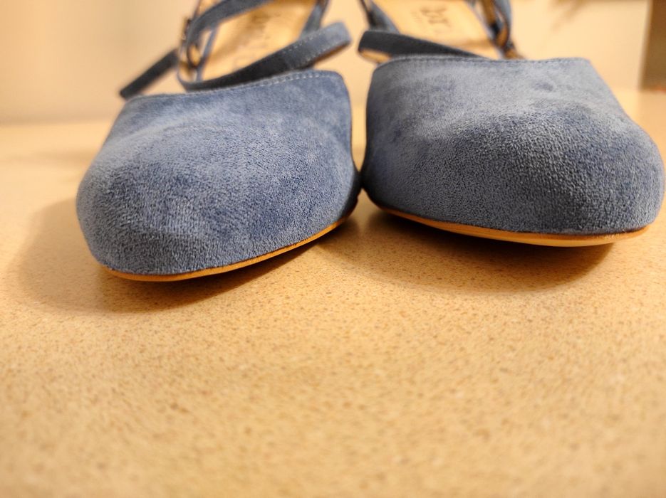 Brilu czółenka zamszowe na słupku r.39