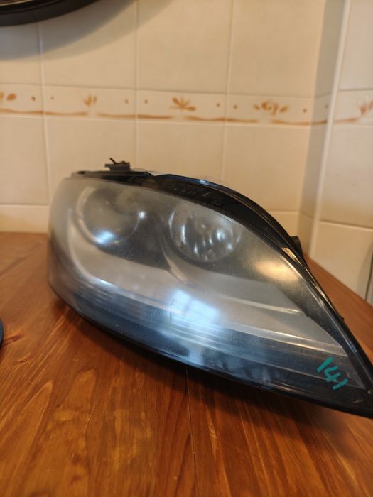 Farol Audi TT lado direito