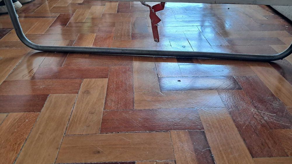 Cama individual dupla com dois colchões