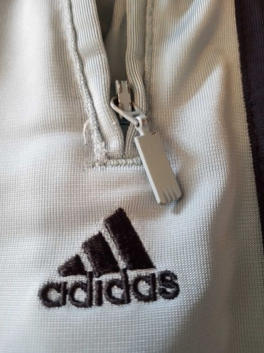 Calças Adidas azul claro julgo que unisexo