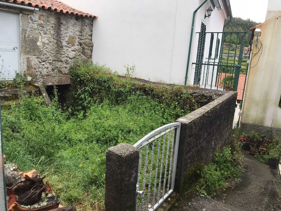 Casa rustica para recuperar urgente