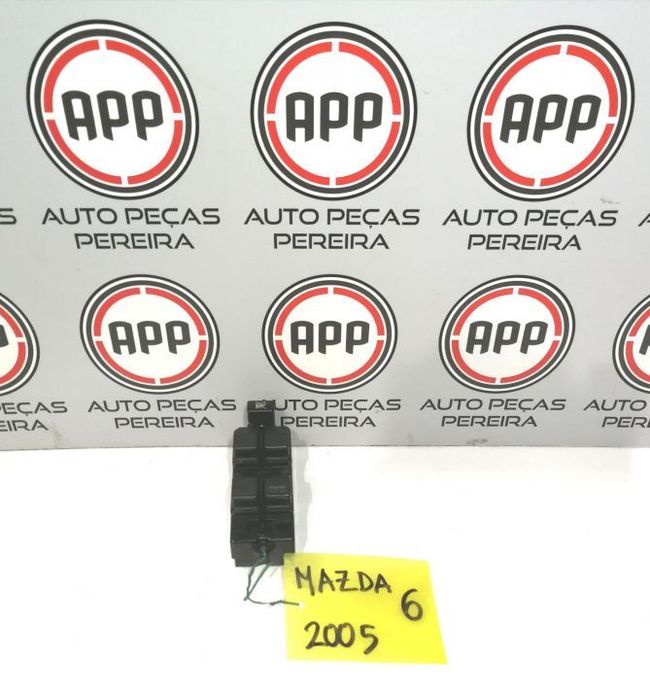 Módulo botões vidros elétricos Mazda 6 de 2005.