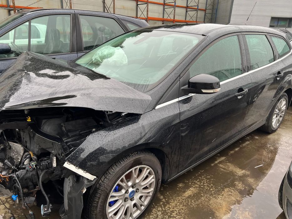 Para peças FORD Focus III Carrinha