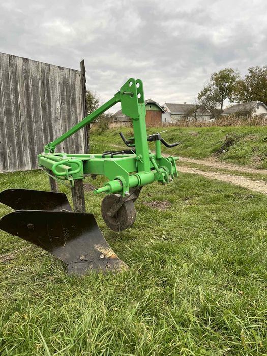 Двох корпусний плуг для оранки