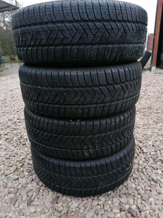 235/60/18 Pirelli 2024 rok zimowe