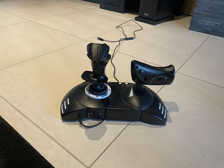 T.Flight Hotas One – joystick do Xbox / PC – sprawny, 200 zł
