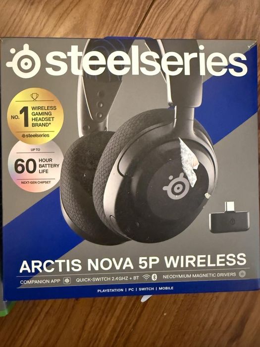 Auscultadores SteelSeries Arctis Nova 5P — para PS5, PC, Switch 2