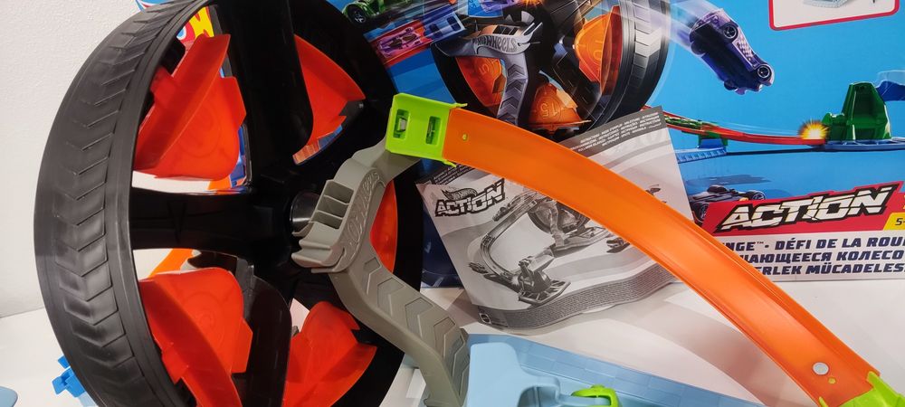 Б/в Трек Hot Wheels Action Вертиколо Кругове протистояння (GJM77)