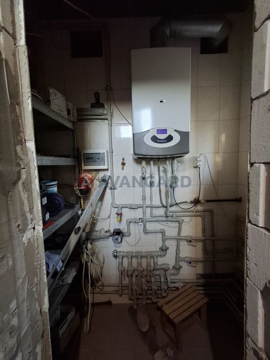 Продам будинок. Панаса Саксаганського. Зупинка Южний ринок.