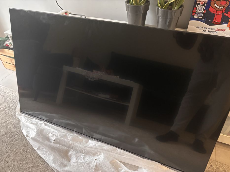 Telewizor HISENSE 55E7NQ Pro 55" QLED 4K 144Hz - uszkodzony