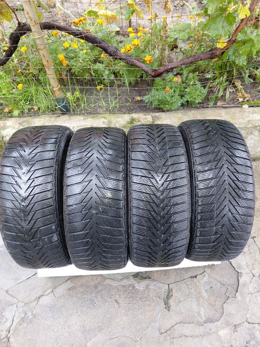 Продам зимние шины Continental ContiWinterContact TS 800. 195/50 r15