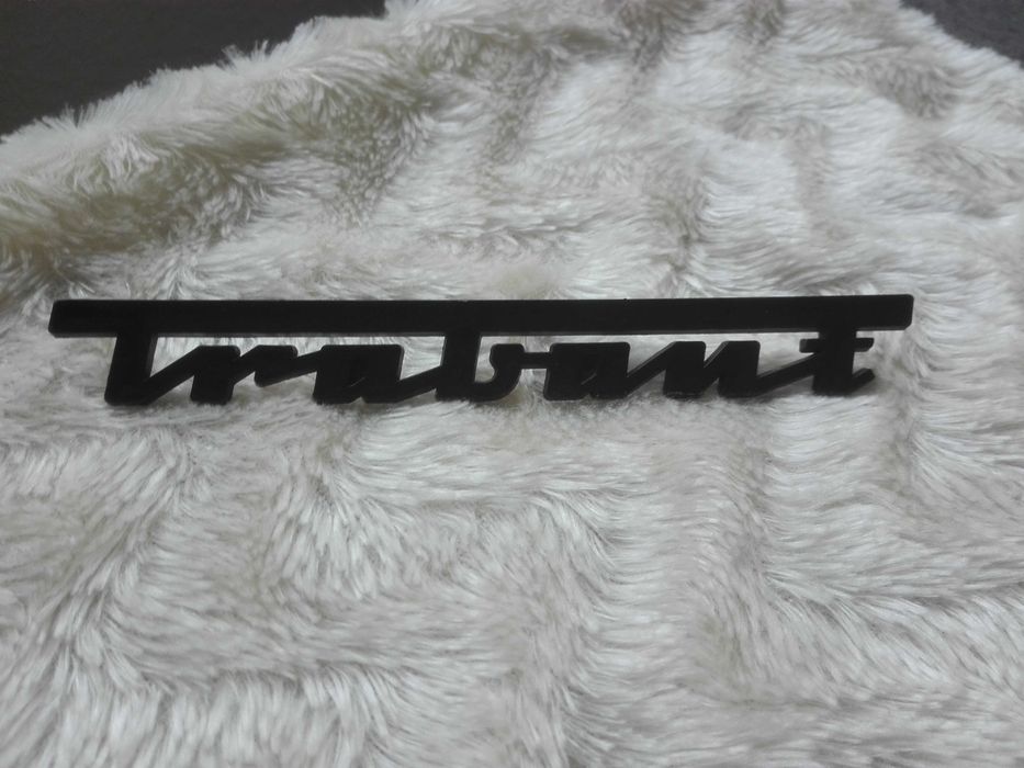 Emblemat znaczek napis Trabant
