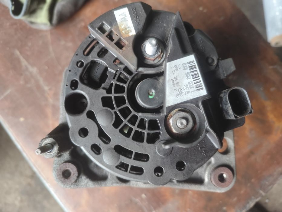 Alternator VW Sharan Golf IV Bora A3 8L Octavia 1.9 TDI  038903023L 90A 0124325001