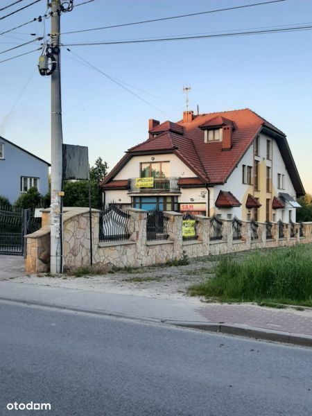 Dom Ze Sklepem Żabka