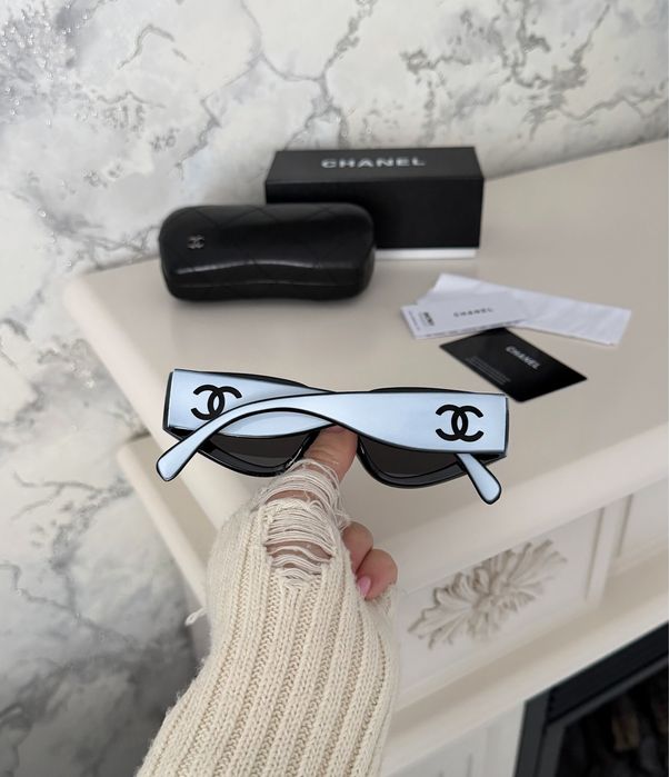 Солнцезащитные очки Chanel полный комплект тренд 2025