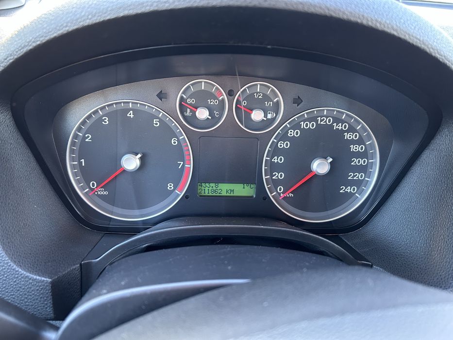 Ford C-MAX 2.0 бензин