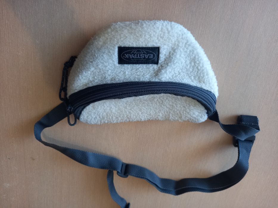 Сумка на пояс Eastpak ориг нова