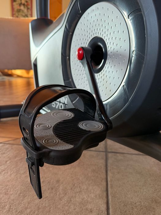 Rower stacjonarny treningowy SCHWINN 570U