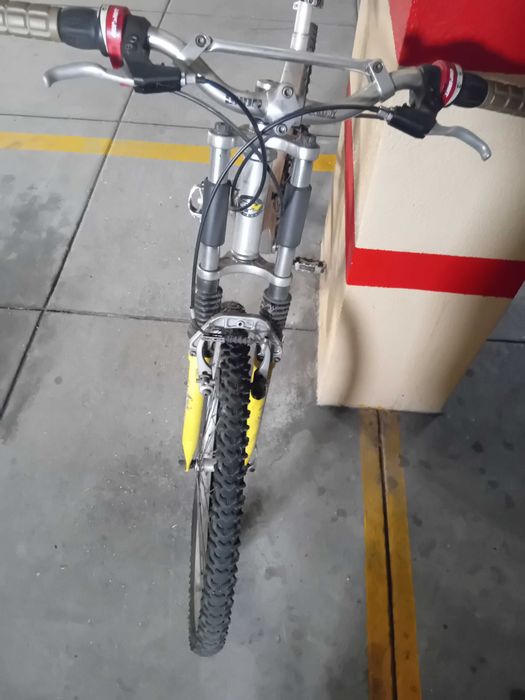 Bicicleta Montanha vários extras