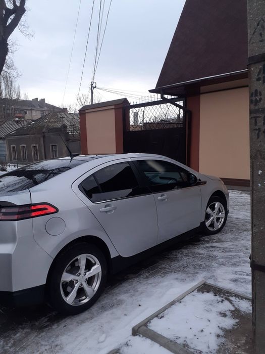 Продаю Шевроле вольт