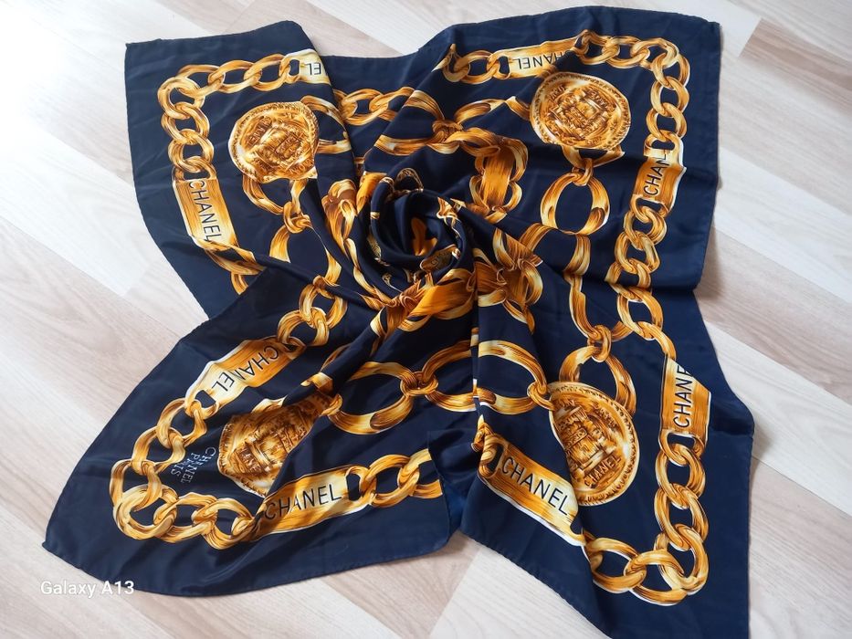 Chanel chusta jedwabna