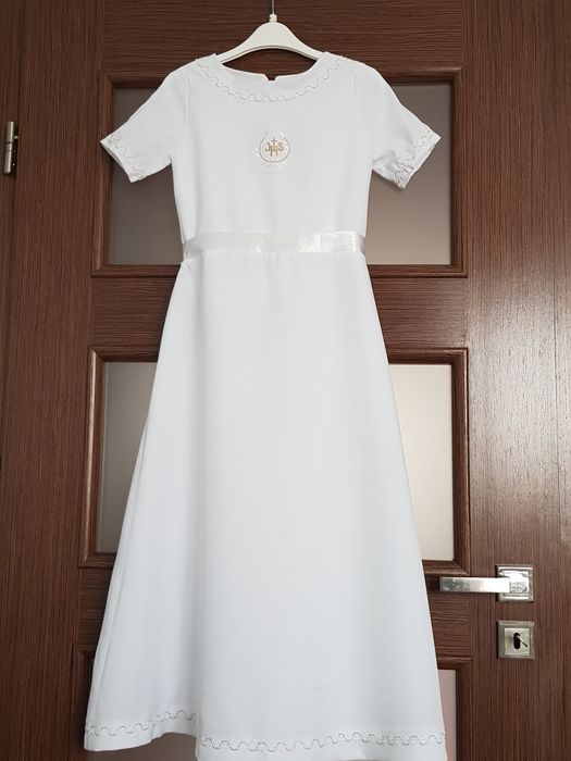 Sukienka komunijna z dodatkami