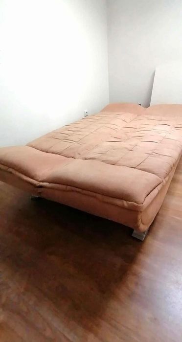 Sofá-cama vintage retro bege – 3 lugares – 150 €