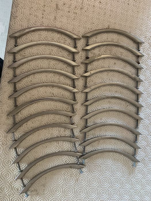 21 Puxadores em metal 15,5cm de comprimento e 13cm entre parafusos