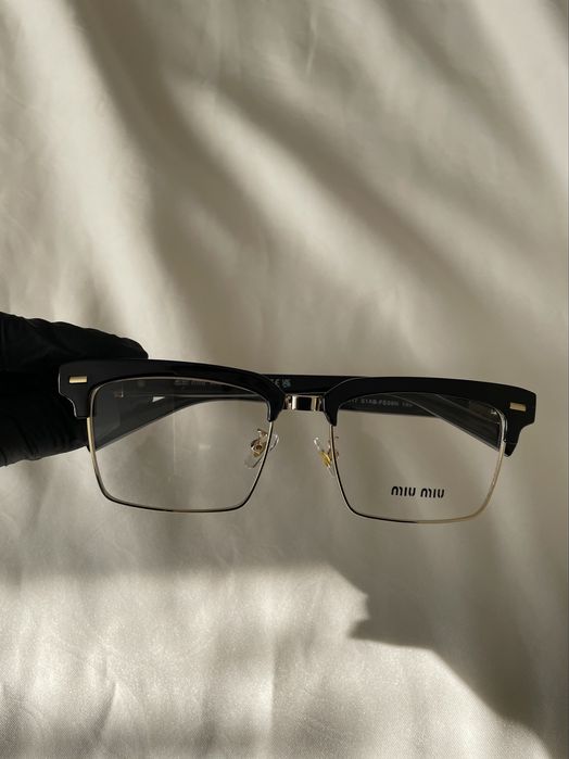 Іміджеві окуляри Miu Miu