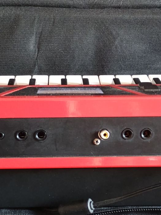 Keyboard Roland bk5