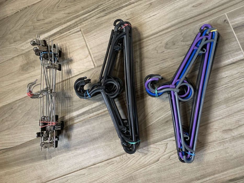 Вішалки для одягу