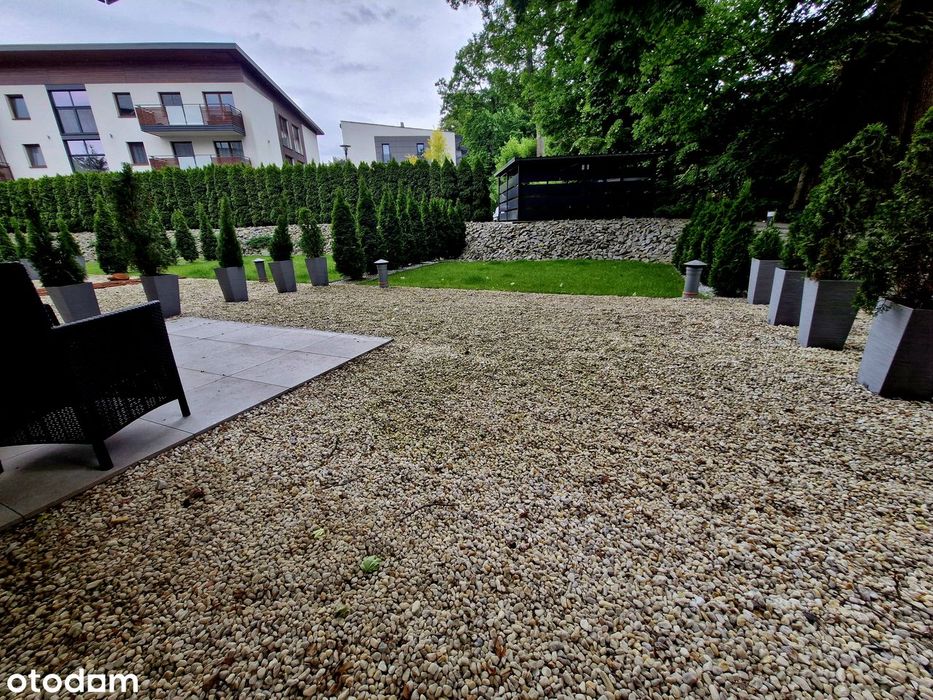 Apartament z ogródkiem